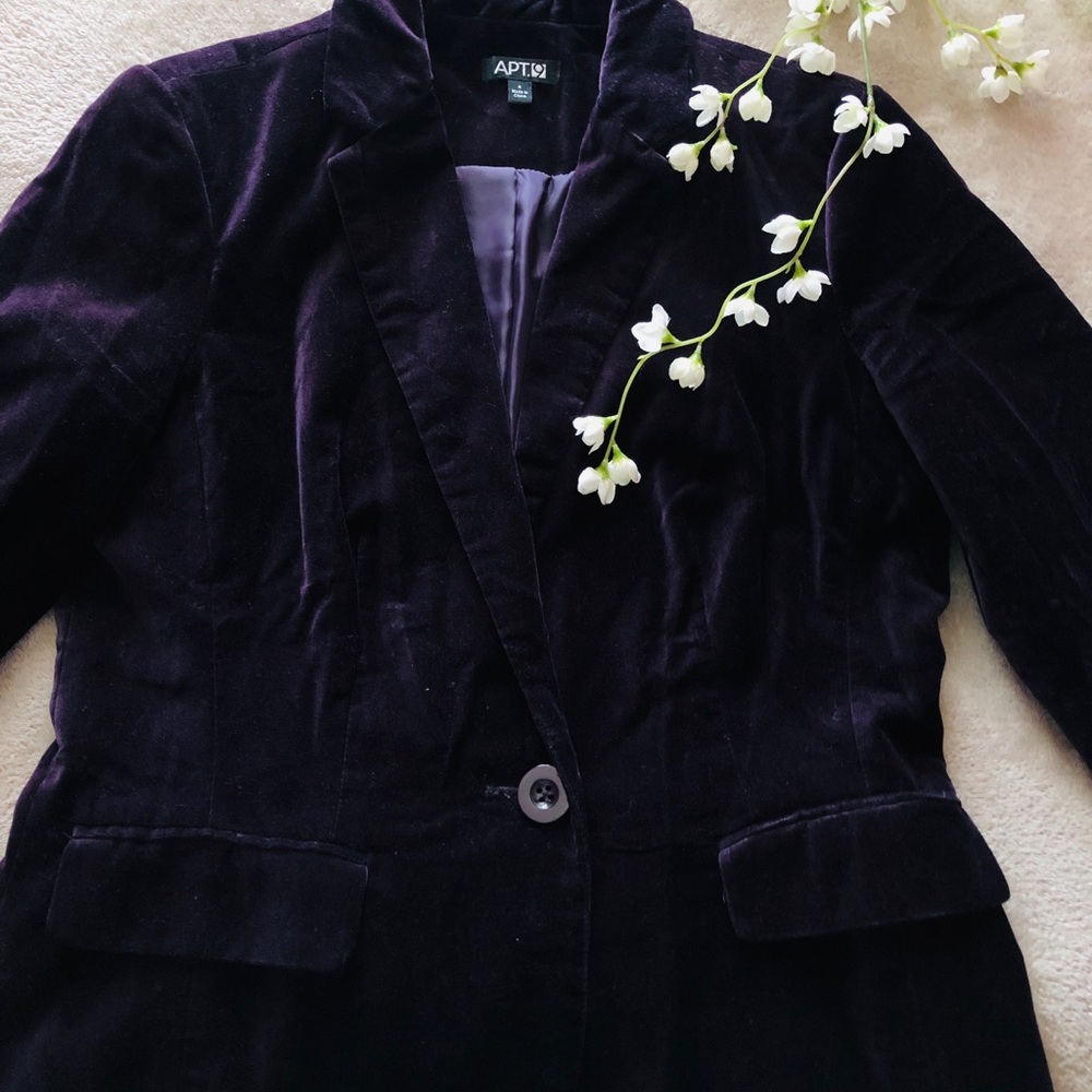 Velvet blazer.